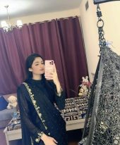 Ароши Шарма, 19